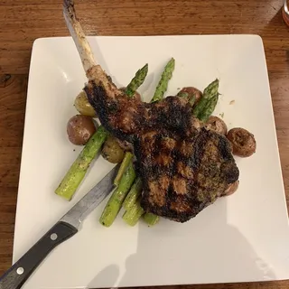 Tomahawk Pork Chop