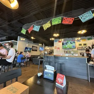 Enough space for small groups. An adjacent pizza place called 2-1-Dough shares the space.