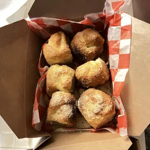 Garlic knots