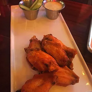 6 Black Markert Wings