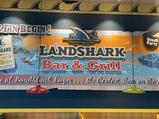 LandShark Bar & Grill - Miami Bayside