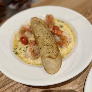 Shrimp and (grits) w/ garlic bread