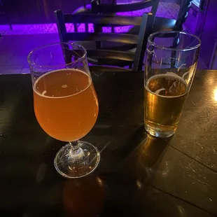 Chill place to have drinks. Good music.