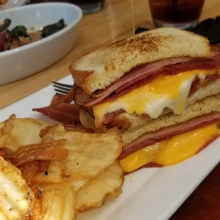 Porky cheese melt