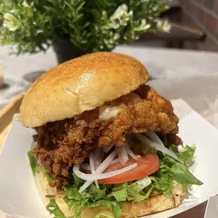 DJ's chicken sandwich