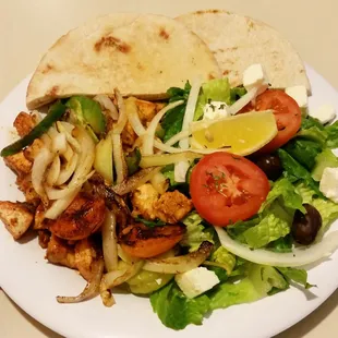 #25 chicken kebab with salad