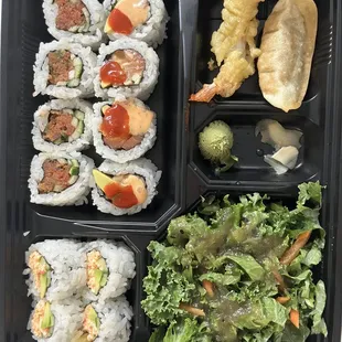 Spicy tuna bento box