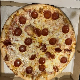 Pepperoni pizza