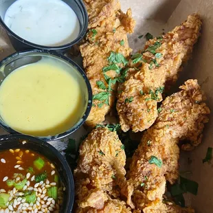 BUTTERMILK FRIED CHICKEN TENDERS