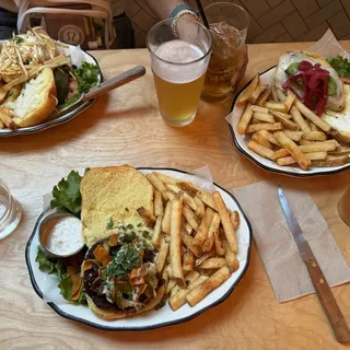 THE TENNESSEE BURGER