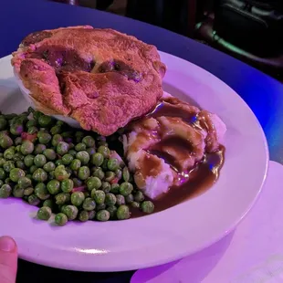 steak &amp; mushroom meat pie