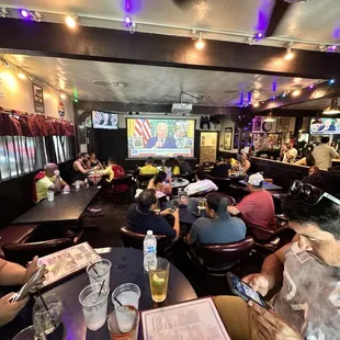sushi and sashimi, interior