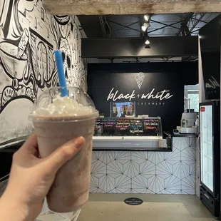 Banana pudding &amp; Oreo chocolate brownie Shake