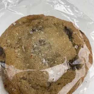 Chocolate chip cookie