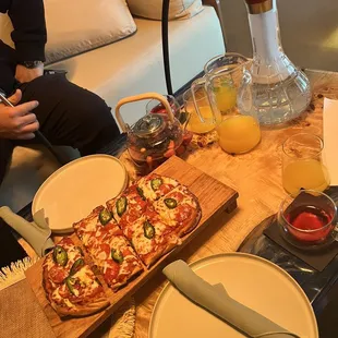 Flat bread, tea and lemonade with amazing hookah