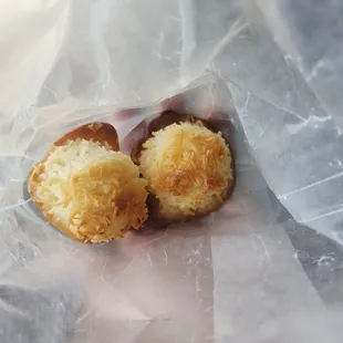 Coconut macaroon