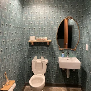 Mens Pee-cock bathroom