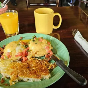 2 caballeros with hashbrowns.  Fresh OJ