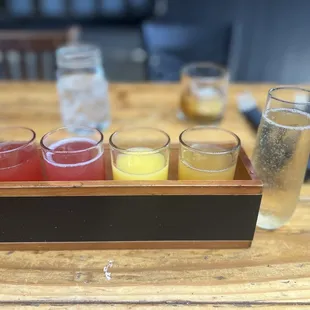 Bottomless Mimosas (juice flight).