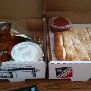 chicken wings, poultry, food, chicken, bbq wings, fried chicken wings, bbq chicken, chicken wings and fried chicken, fried chicken