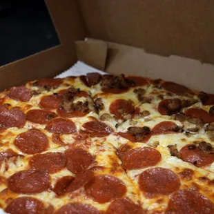 food, pizza