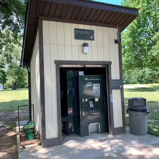 Automated golf ball dispenser at driving range. Pay at clubhouse to get your digit entry code. #UpCloseSavor XP