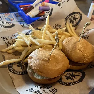 Kids cheeseburger meal