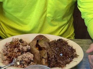 Hillbilly’s Barbeque & Steaks