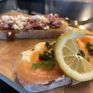 Salmon bruschetta and procuitto bruschetta.