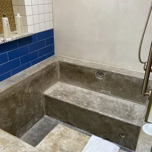 The private soaking tub in the room
