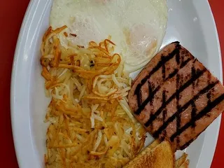 Deema's Burgers & Chicken