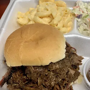 Beef brisket sandwich with Mac and cheese