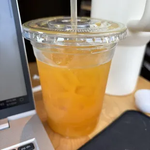 Mango green tea