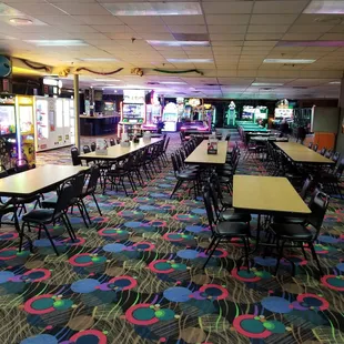 sushi and sashimi, interior