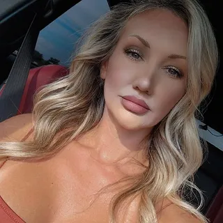 Amanda G.