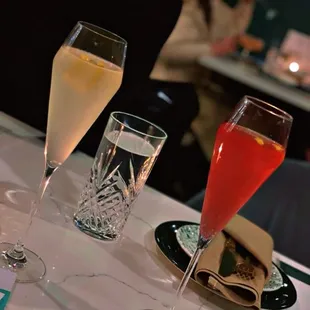 Blanc Champagne Bar