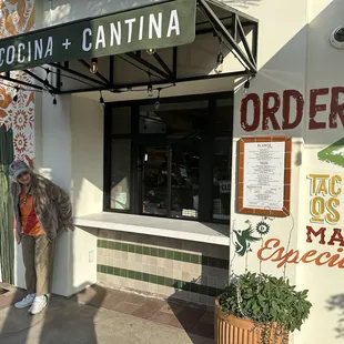 Outdoor area to go orders