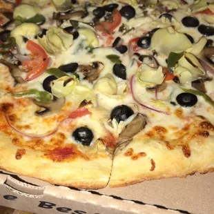 Veggie Pizza with artichokes added.  Delicious!!