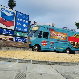 Blanquita's food truck 37011 Fremont Blvd Fremont, CA  94536 Estados Unidos nueva locación los esperamos  Tacos Quesabirria