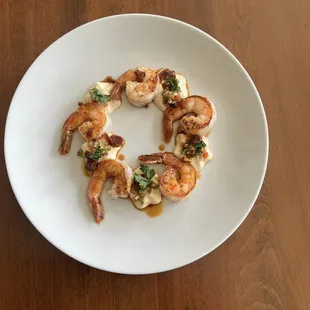 One of our delicious appetizers, Shrimp Kisses.