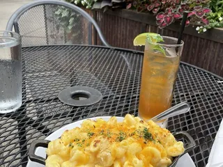 Carmel's Restaurant and Bar