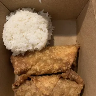The combo meal. 2 chicken rolls and rice !!!