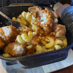Extra dry Mac n cheese.  The chicken was good.