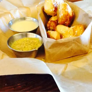 Bavarian Pretzel Bites