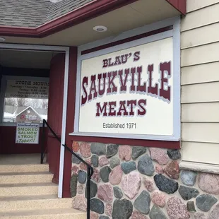 the entrance to the restaurant