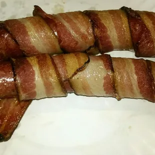Cooks up nice and smells Smokey/wonderful, I want it natural with no bun/condiments, wow fuck#ing delicious.