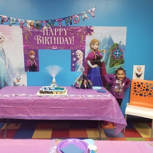 Daughters party room