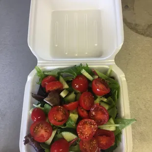 Not just a regular side salad...they give you some fixins in dat thang!