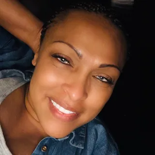 Gwen B.