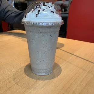 Oreo Vanilla Milk Shake